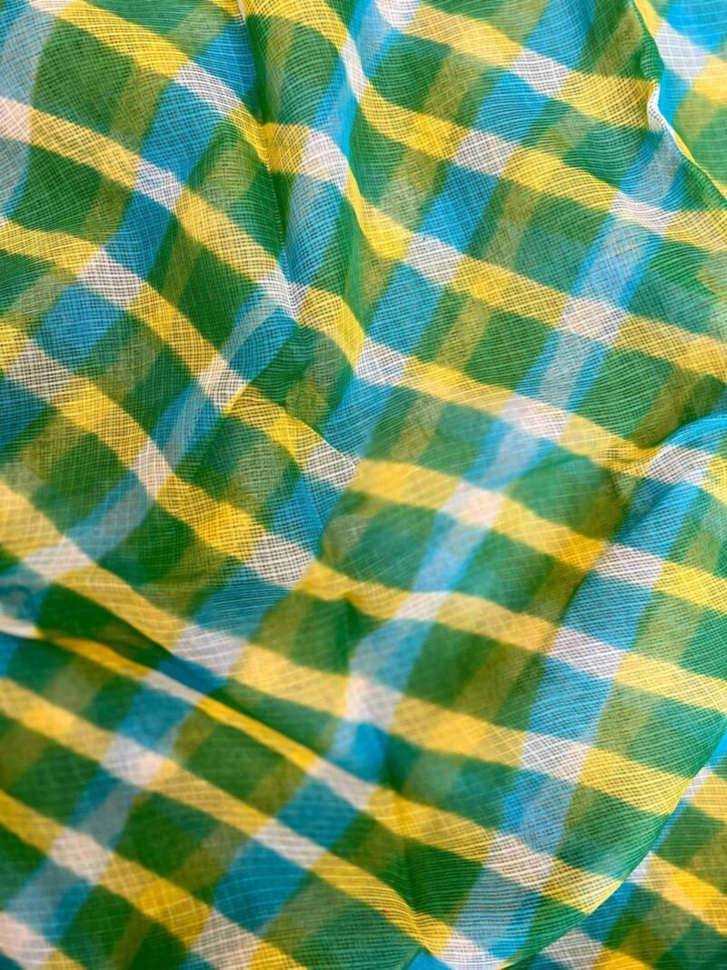 Leheriya Saree - Image 4