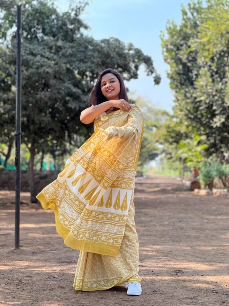 Handblock Printed Mul Cotton Saree - Image 3