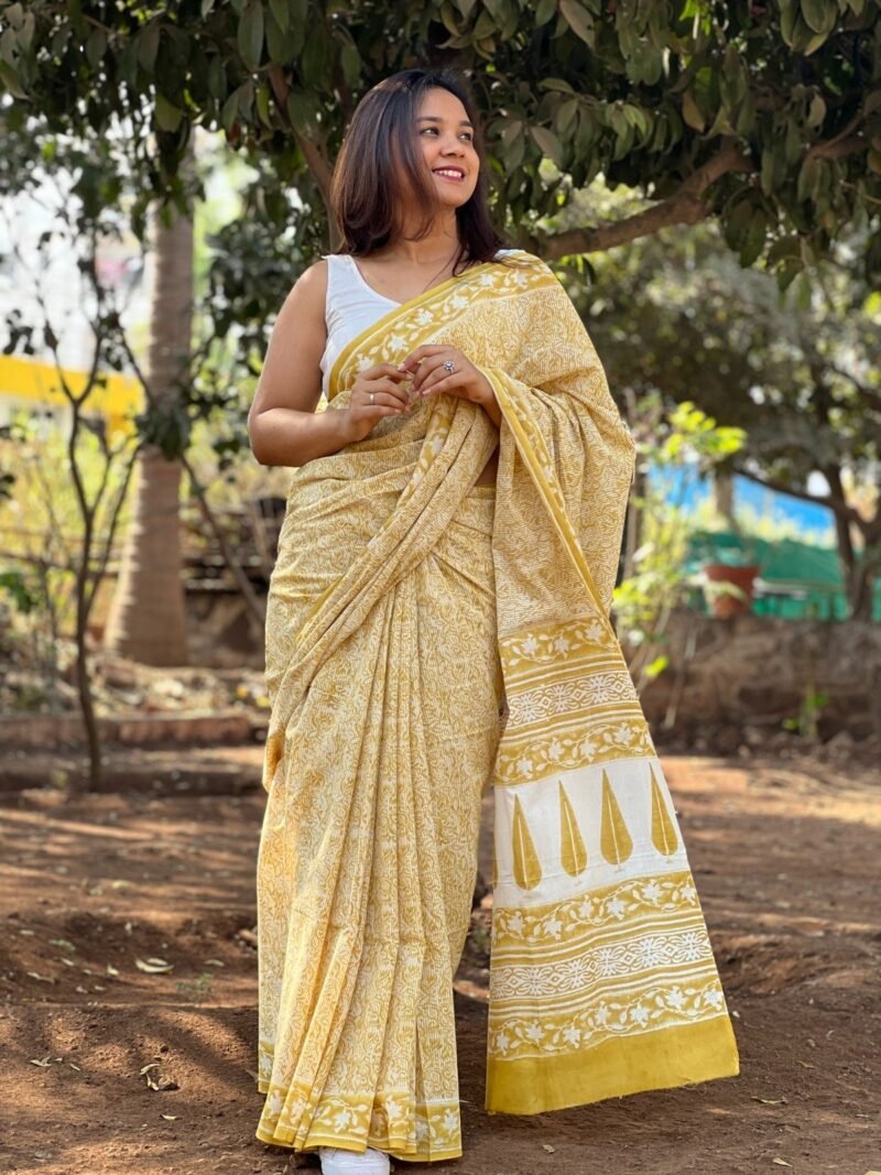 Handblock Printed Mul Cotton Saree - Image 4